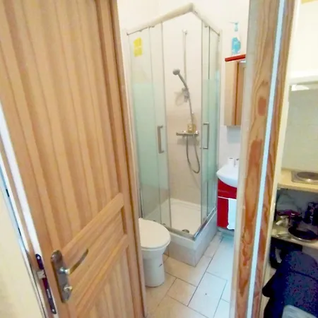 17m2 St Germain Des Pres Apartment