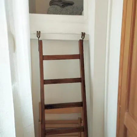 17m2 St Germain Des Pres * Paris
